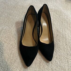 Michael Kors black suede leather pumps